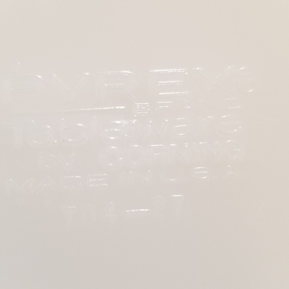 Vintage Pyrex - Rare Pattern,  Bronze, Bread Plate - Picture 3 of 3